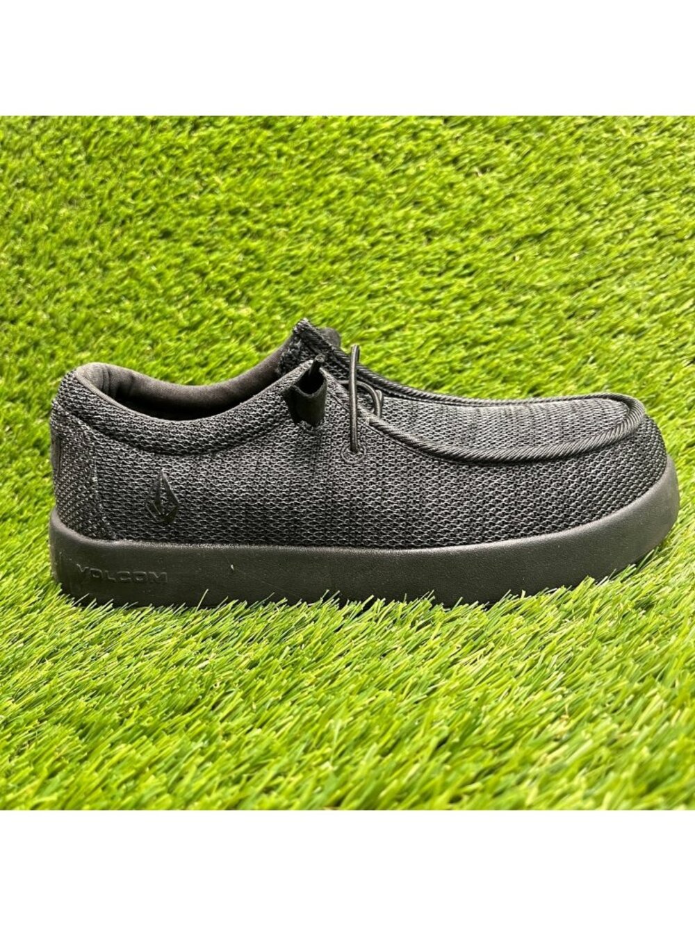 Volcom Chill Womens Size 6D Black Slip-On Composite Toe Safety Work Shoes